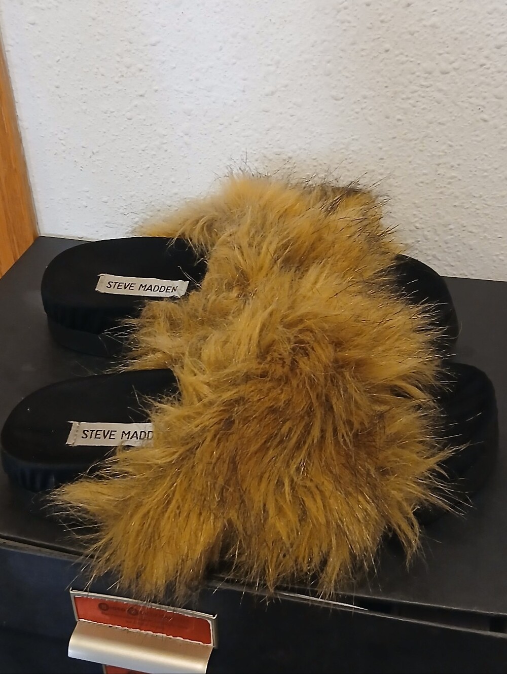 Steve Madden Amari Faux Fur Slide Sandals - Tan/Brown - Size 5M